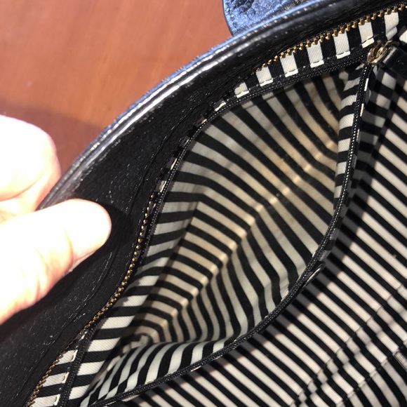 Kate Spade ♠️ Black/gold shoulder bag! - Picture 4 of 8
